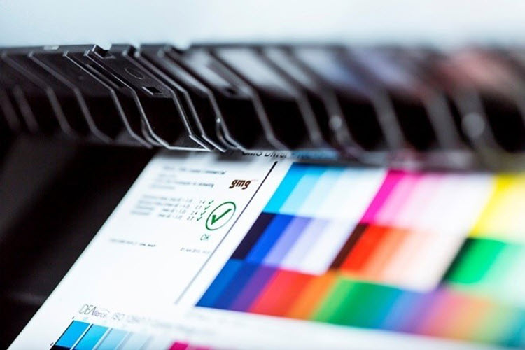 چرا مدیریت رنگ در چاپ مهم است؟